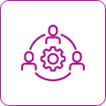 Icon of three people connected around a gear representing team collaboration.